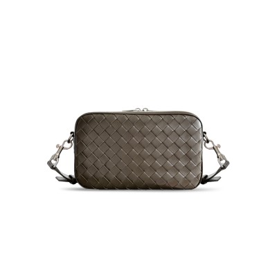 BOTTEGA VENETA SMALL INTRECCIATO CAMERA BAG 755923V2HL18810 (24.5*15*6cm)